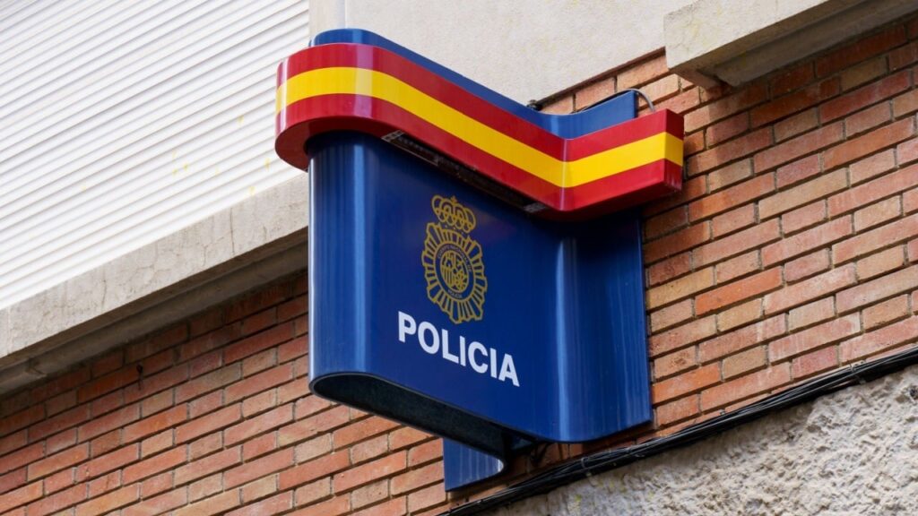 Spanish police.jpg
