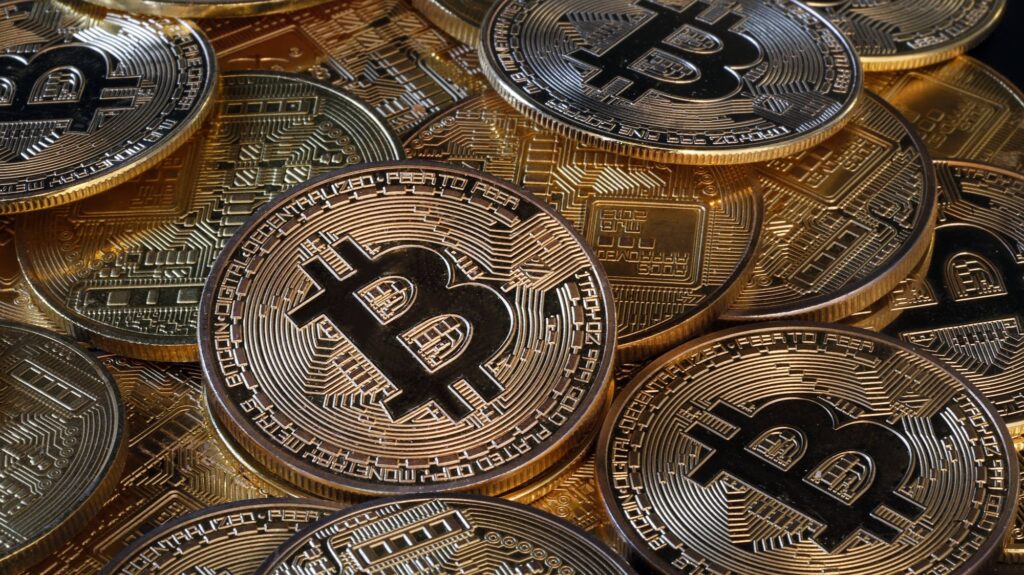 75e4f6 20250624 a visual representation of the digital cryptocurrency bitcoin 2000.jpg