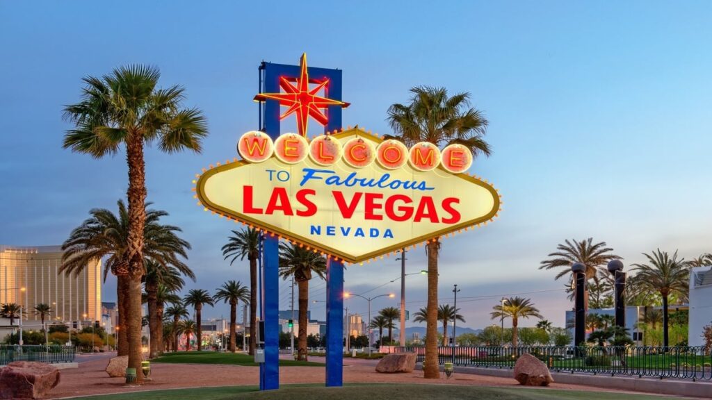 Vegas resize.jpg