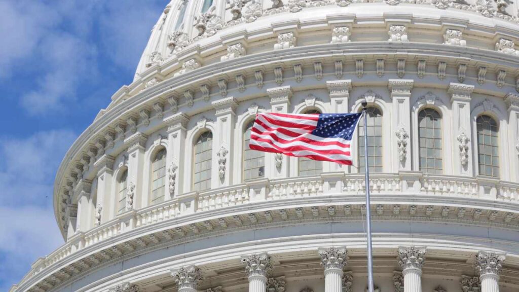 Congress senators draft bill overhaul digital asset regulation.jpg