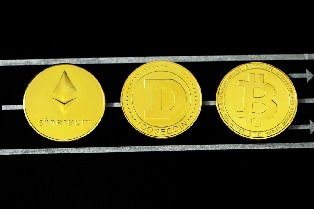 Bitcoin, Ethereum and Dogecoin dominate the social buzz A f70191.jpg