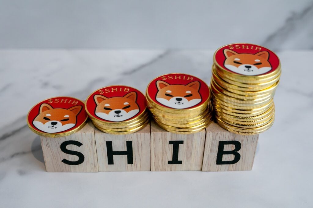 Shiba Inu hits important price level, Bitcoin targets $100,000, Ethereum stable at $3,000 and Dogecoin broke key resistance